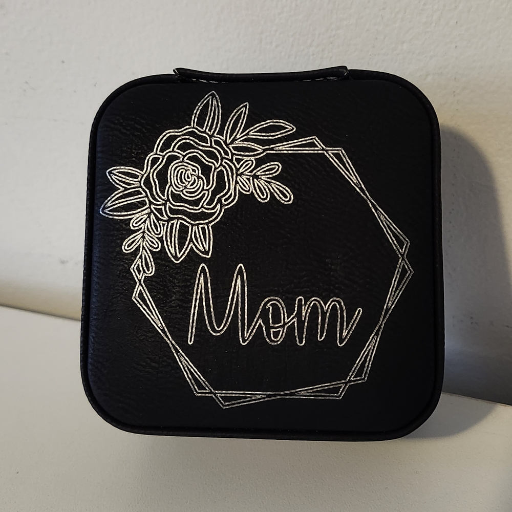 Travel size jewelry box case Mom